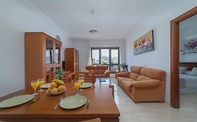 Mireya Apartment